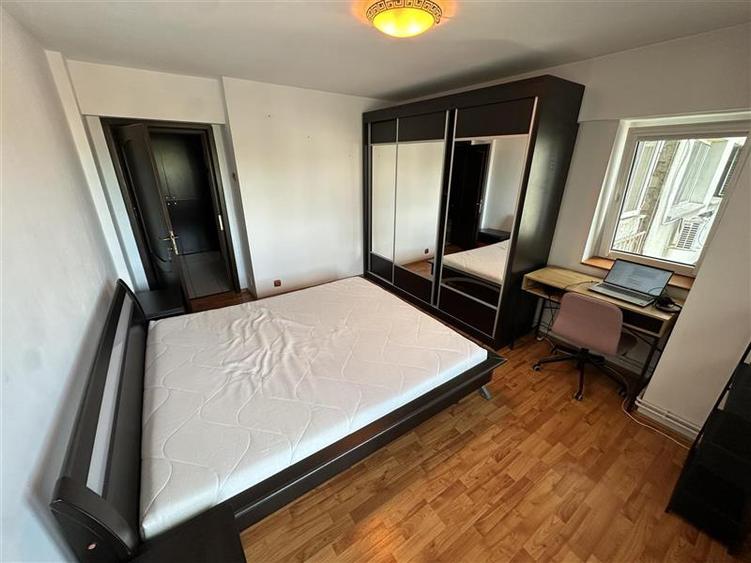 Apartament 2 camere de închiriat, Blvd. Unirii
