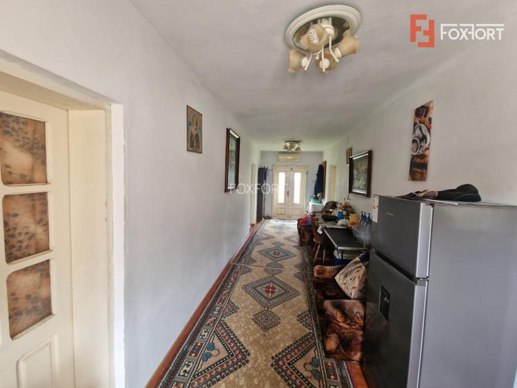 Casa cu 3 camere si teren de 2096 mp in Ianova - 5