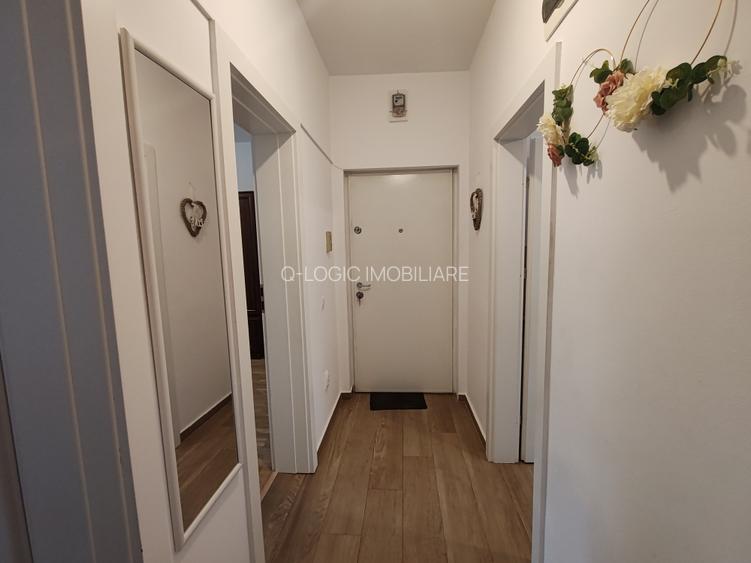 Apartament 2 camere liber la vanzare zona Centrul Civic - 10