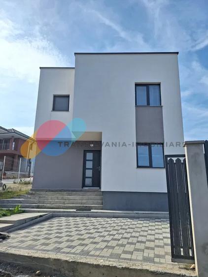 Casa individuala 4 camere, 120 mp-Dezmir