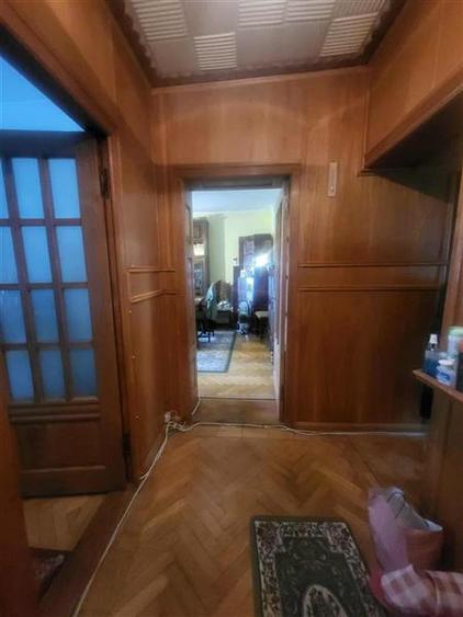 Apartament 3 Camere, Decomandat, zona Piata Moldovei