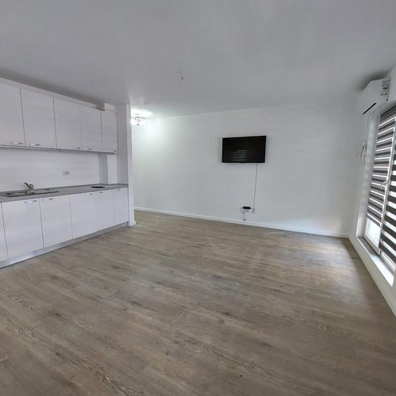 Apartament 3 camere, 70 mp, parcare exteriora, zona Metro!