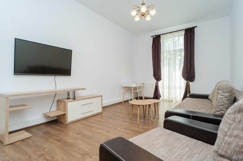 Apartament de inchiriat 2 camere decomandat zona Centru