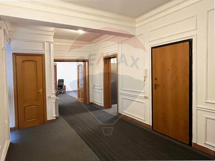 Apartament / Birou, 4 camere, Floreasca - Dorobanti, 163 mp + curte