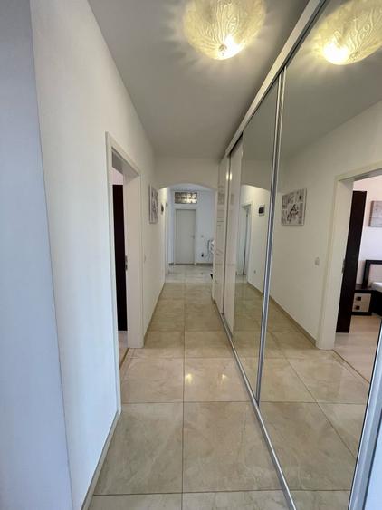 Apartament 3 camere de inchiriat