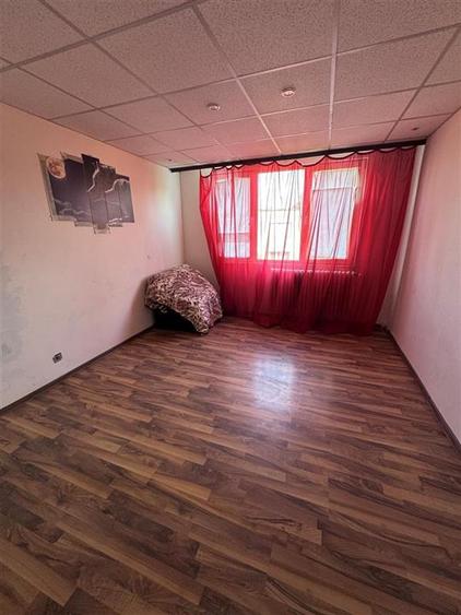 Apartament 3 Camere Semidecomandat Sos. Giurgiului