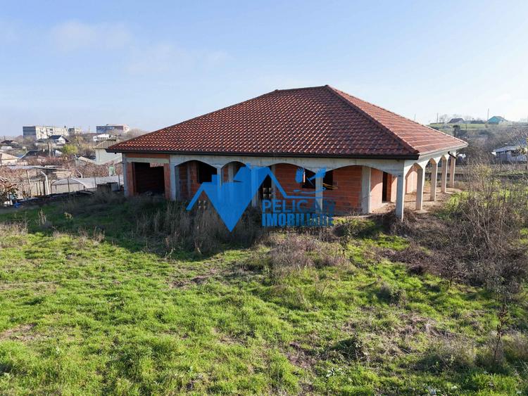 Vila LA ROSU in MAHMUDIA - DELTA DUNARII, teren 1376MP