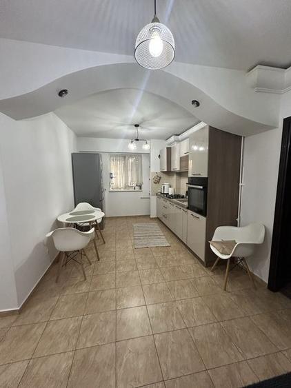 Apartament 2 camere LUX + centrală proprie zona Calea 13 Septembrie