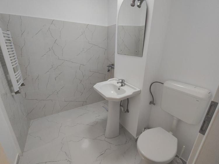 Spatiu comercial | Tineretului | 4 camere | Decomandat | Centrala | AC