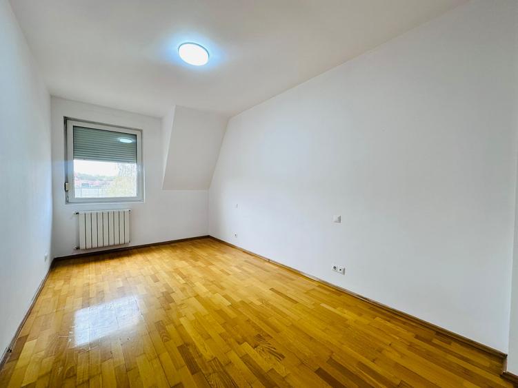 4 DORMITOARE || INCHIRIERE vila complex Ibiza -in spatele scolii AISB
