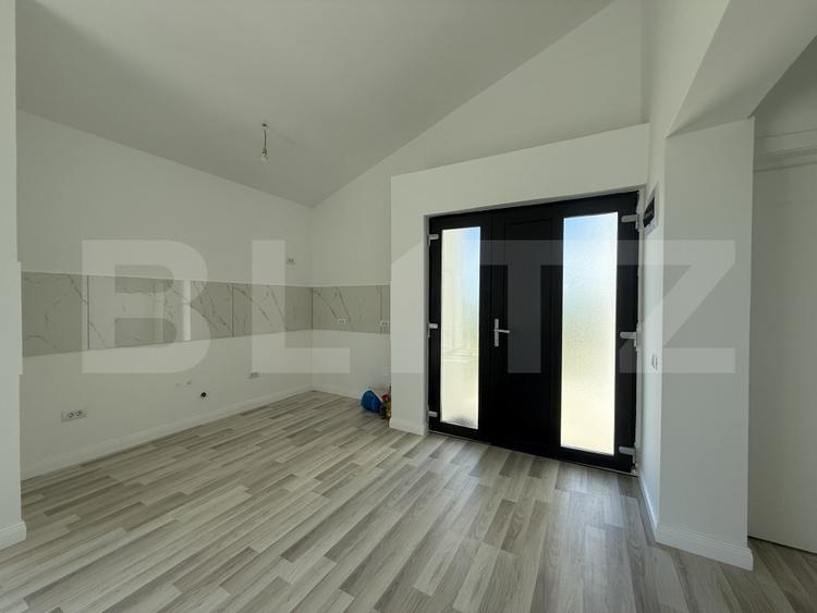 Casa pe parter cu un design deosebit, zona nordica / Simnicul de Jos