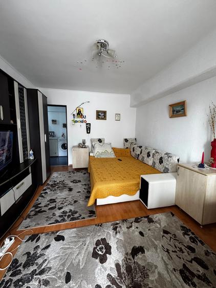 Esplanada Oancea-3 Camere Decomandat 82mp-doua bai-doua balcoane-bloc 90'