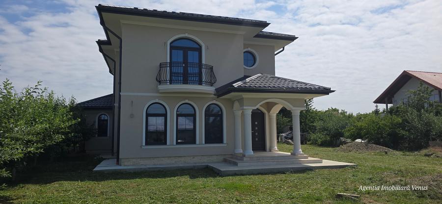 Casa noua cu etaj, zona Rediu