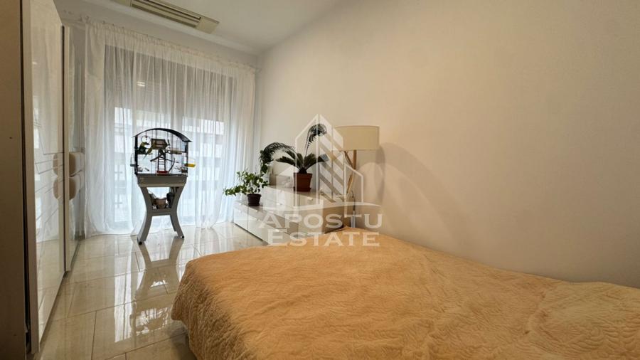Penthouse 4 camere de vanzare, 101 mp, Zona Torontalului, Timisoara