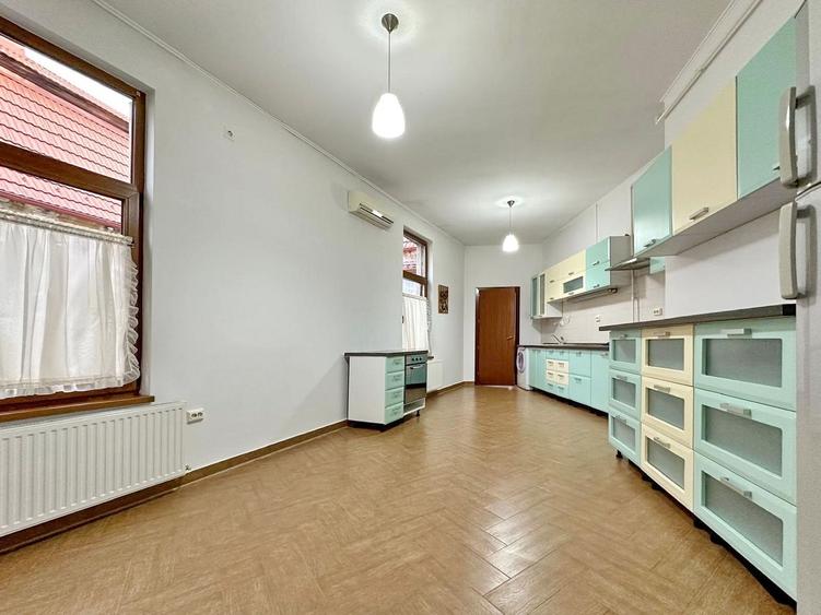 Apartament Vanzare cu suprafata generoasa in Centrul Istoric