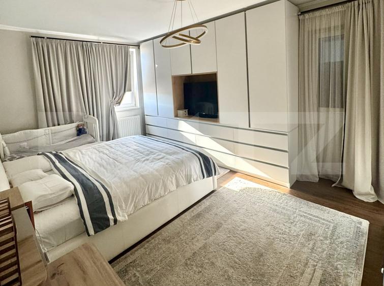 Penthouse cu scara interioara, 85 mp utili, 3 camere, 2 Terase, zona Centru