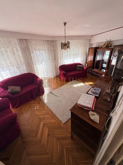 3 camere| complex studentesc |centrala termica| garaj sub bloc| pet friendly