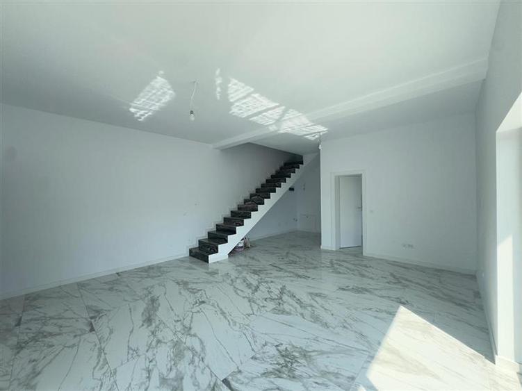 Duplex Bucium, 4 camere, zona linistita