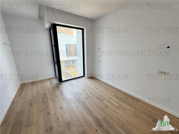Vila de vanzare in Pipera, Nordul Bucurestiului | Curte privata, terasa panorami