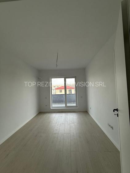 3 CAMERE/ MUTARE IMEDIATA / 7 MINUTE METROU N TECLU - 9