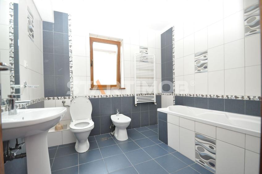Casa mobilata cinci camere Cristian