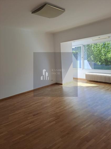 Apartament 4 camere Piata Unirii / Metrou Unirii 450m