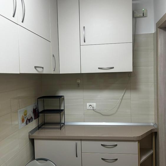 Apartament cu 3 camere, decomandat, mobilat și utilat, zona  Giurgiului