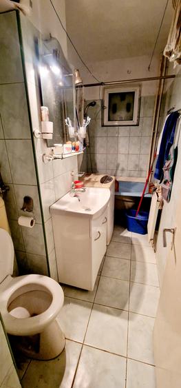 Cornisa 3 camere decomandat