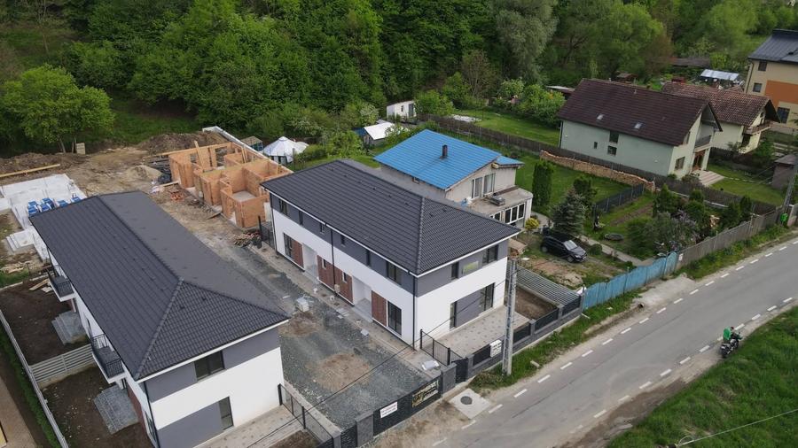 Duplex cu zonă de recreere în pădure, Florești – Tăuți