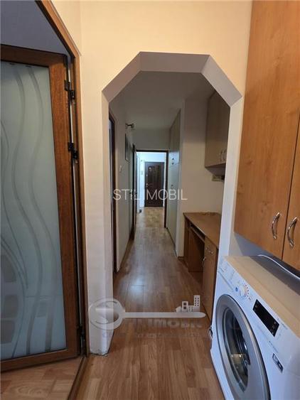Apartament 3 camere decomandat 2 bai Nicolina - Gradinita nr. 1 - 12