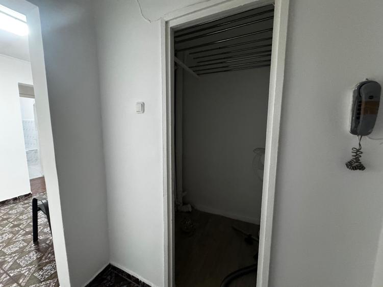 Apartament cu 3 camere Metalurgie