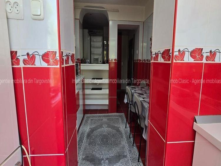 ETAJ 1,Micro  3 Târgoviște,  vânzare apartament 3camere