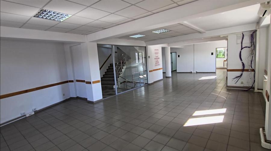 Cladire Birouri - Langa Primaria Suceava! De Inchiriat! 0727817187