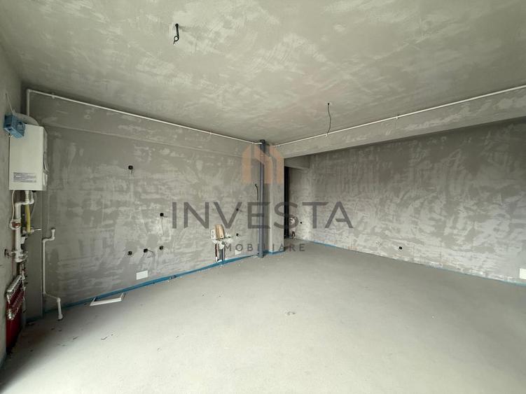 Apartament 3 camere, bloc nou, balcon, zona VIVO!
