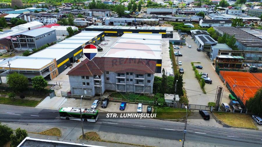 Bloc nou la rosu cu 24 de apartamente Baia Mare Str. Luminisului