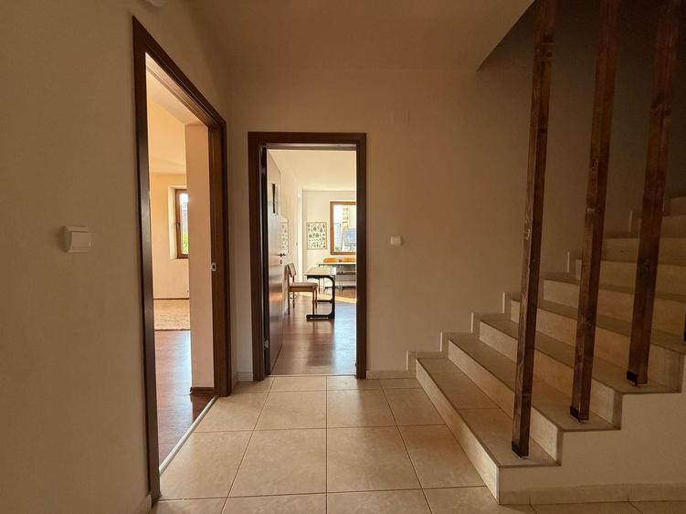 Casa spatioasa,perfecta pentru locuit sau investitie