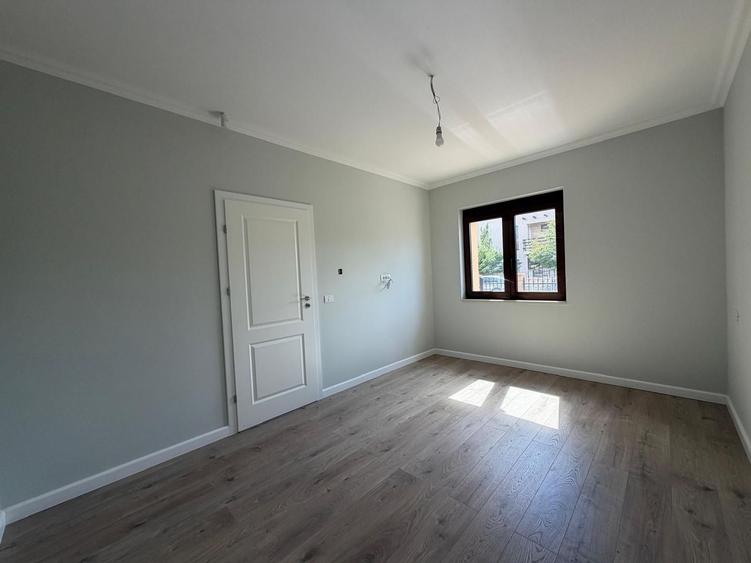 Casă tip duplex despărțit prin spatiu tehnic Dumbrăvița