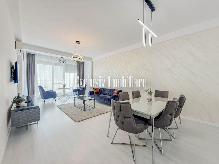 Apartament Superb 4 camere 130 mp cu Vedere Frontala la Mare si Parcare Privata