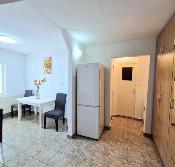 Apartament 2 Camere, Complet Funcțional, Bloc Izolat