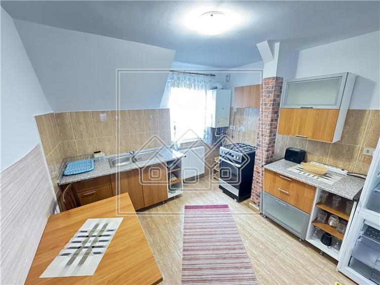 Ap.3 camere, 2 bai si bucatarie separata - zona Terezian