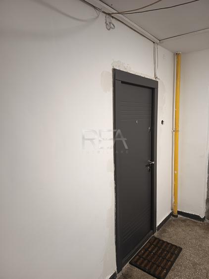 4 camere decomandat | 85 mp | Renovat complet | Etaj 3 | Mărgeanului - Bârcă