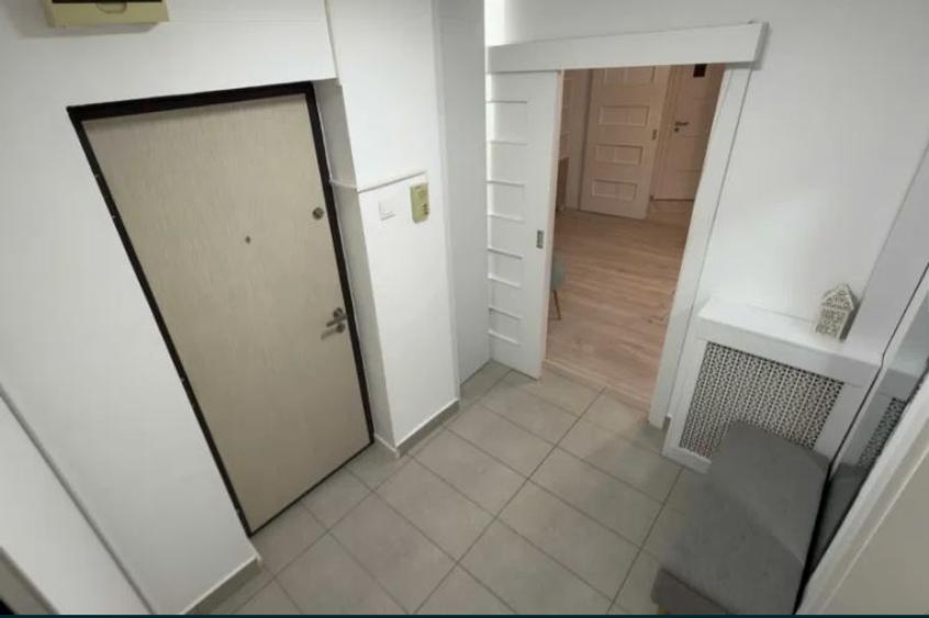 Piata Alba Iulia,metrou P-ta Muncii,mobilat,utilat complet,AC,balcon,spatios.