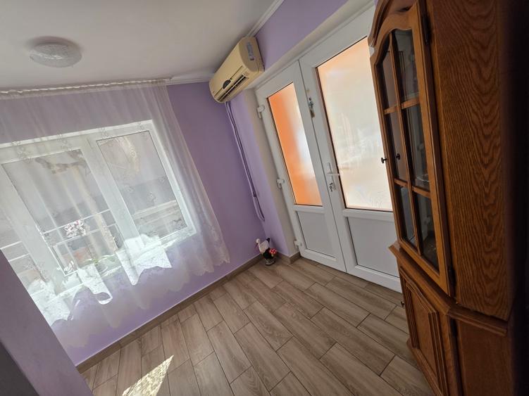 Vand casa zona Calugareni Deva