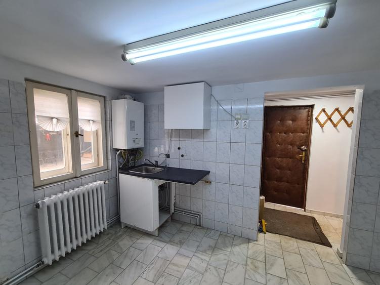 Casa de inchiriat in zona Iancului - Matei Voievod