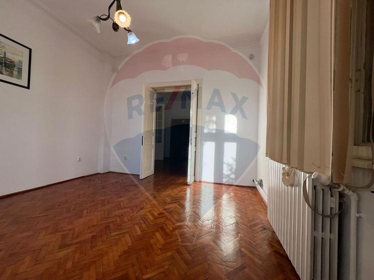 Vila de inchiriat, potrivita birouri, zona Gara.
