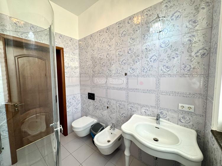 Vilă reprezentativă, 8 camere, 5 băi, Birouri, Reședință, Mixed Use - 10