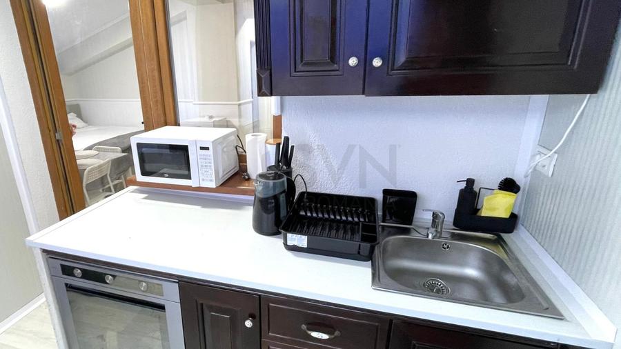 REA1020540 Apartament 8 camere Aviatiei decomandat