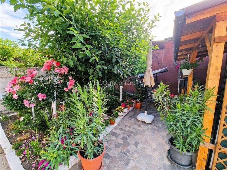 RECO Casa renovata complet la curte comuna in Cantemir - 22