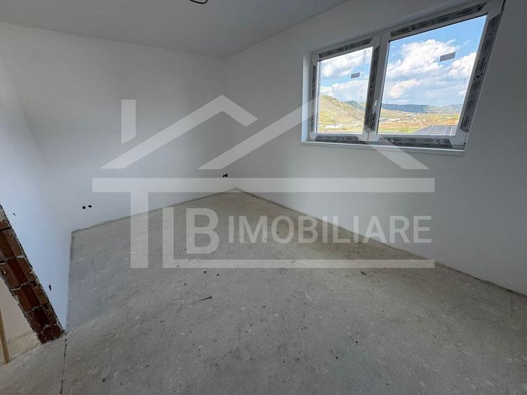 Duplex cu 3 camere, 82mp, parcare, 350mp teren, Zona Livezeni