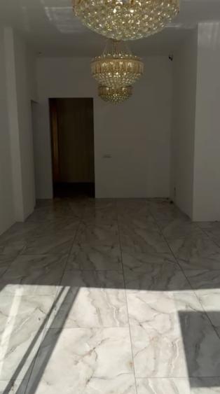 Spațiu comercial stradal | Calea Victoriei | 42 mp | Vitrină